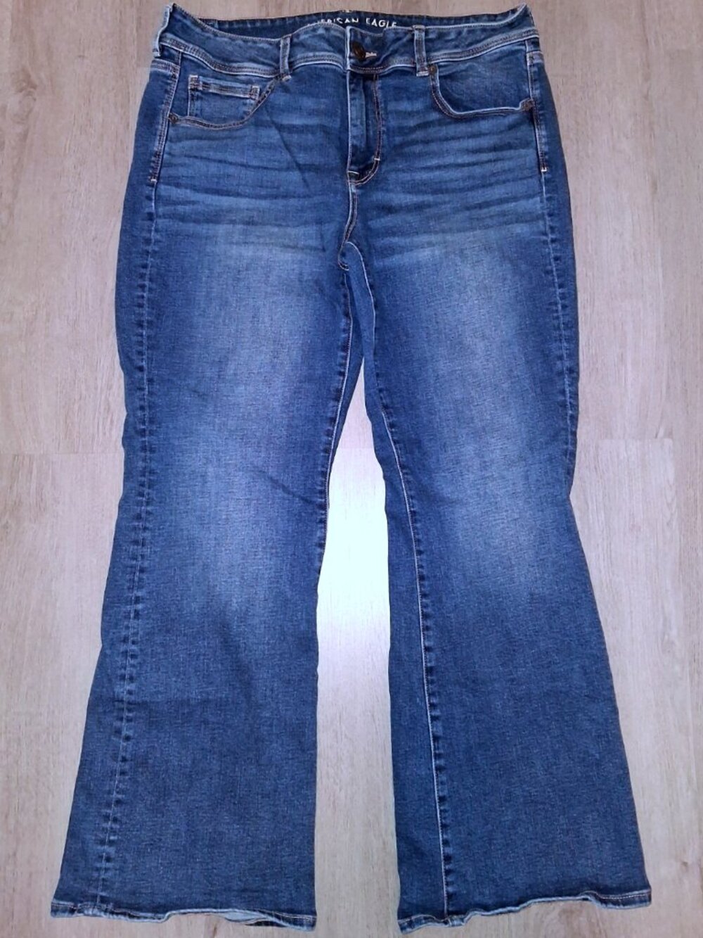 American Eagle Super Stretch Kick Boot Cut Jeans Size 16 Short Distressed Denim